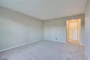 502 Woodhaven Dr, Edison Twp., NJ 08817 - Photo 17