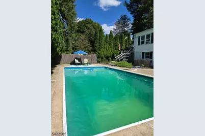 1 Pioneer Trl, Jefferson Township, NJ 07438 - Photo 3