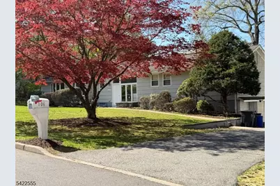106 Dogwood Dr, Oakland, NJ 07436 - Photo 1