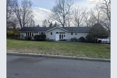 106 Dogwood Dr, Oakland, NJ 07436 - Photo 3