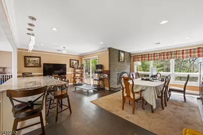 106 Dogwood Dr, Oakland, NJ 07436 - Photo 9