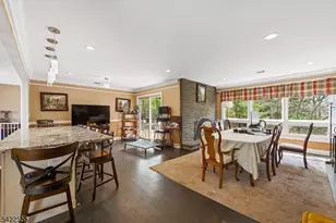 106 Dogwood Dr, Oakland, NJ 07436 - Photo 9