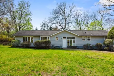 106 Dogwood Dr, Oakland, NJ 07436 - Photo 1