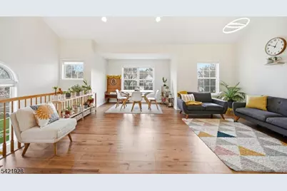 123 Barclay Drive, Nutley, NJ 07110 - Photo 9