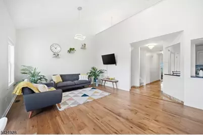 123 Barclay Drive, Nutley, NJ 07110 - Photo 11