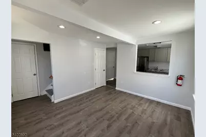 389 Myrtle Ave, Irvington, NJ 07111 - Photo 13