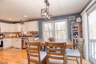 13 Chestnut St, Vernon, NJ 07422 - Photo 7