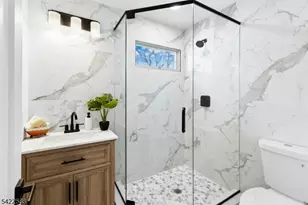 332 Pershing Ave, Roselle Park, NJ 07204 - Photo 31