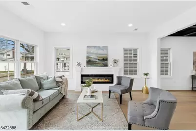 332 Pershing Ave, Roselle Park, NJ 07204 - Photo 15