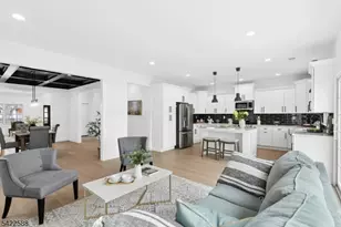 332 Pershing Ave, Roselle Park, NJ 07204 - Photo 17