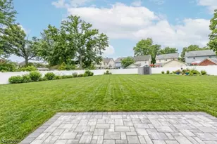 332 Pershing Ave, Roselle Park, NJ 07204 - Photo 33