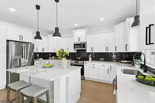 332 Pershing Ave, Roselle Park, NJ 07204 - Photo 11