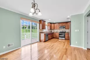 10 Harvey Ct, Clark Township, NJ 07066 - Photo 11