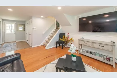 81 Devonshire Rd, Cedar Grove, NJ 07009 - Photo 13