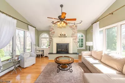 81 Devonshire Rd, Cedar Grove, NJ 07009 - Photo 9