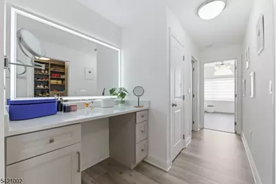 521B Hillsborough Rd, Hillsborough Township, NJ 08844 - Photo 19