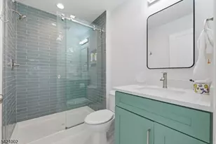 521B Hillsborough Rd, Hillsborough Township, NJ 08844 - Photo 23