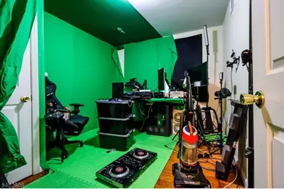 36 Melrose Ave, Newark, NJ 07106 - Photo 11