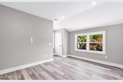 715 Evans St #2, Paramus, NJ 07652 - Photo 13