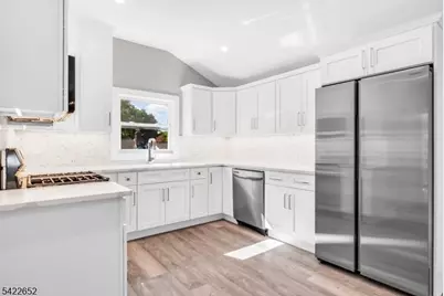 715 Evans St #2, Paramus, NJ 07652 - Photo 11