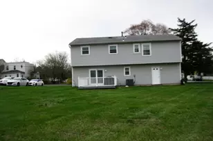 372 W Point Ave, Franklin Township, NJ 08873 - Photo 3