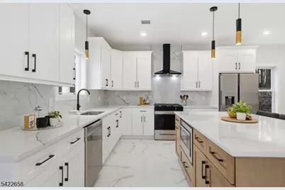 488A Dewey Ave #A, Saddle Brook Township, NJ 07663 - Photo 9