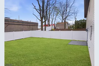 488B Dewey Ave #B, Saddle Brook Township, NJ 07663 - Photo 37