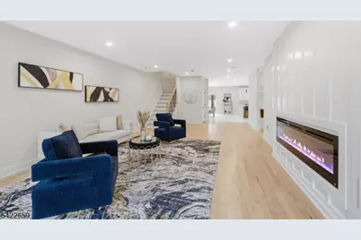 488B Dewey Ave #B, Saddle Brook Township, NJ 07663 - Photo 5