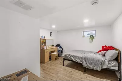 913 S 19th St, Newark, NJ 07108 - Photo 25