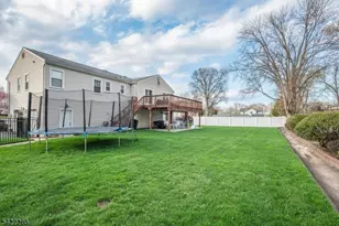 8 Cypress Ct, Fairfield, NJ 07004 - Photo 29