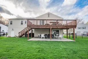 8 Cypress Ct, Fairfield, NJ 07004 - Photo 27