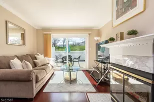 504 Reading Cir, Bridgewater, NJ 08807 - Photo 9