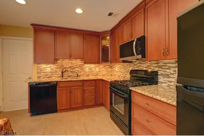 52 W William St, Lincoln Park, NJ 07035 - Photo 11