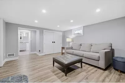 136 Forest Ave, Berkeley Heights Township, NJ 07922 - Photo 35