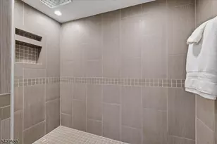 136 Forest Ave, Berkeley Heights Township, NJ 07922 - Photo 37