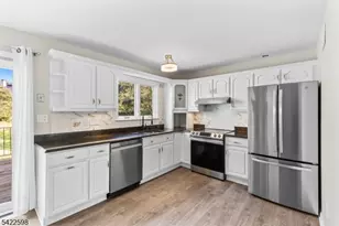 13232 Dell Pl, Stanhope, NJ 07874 - Photo 7