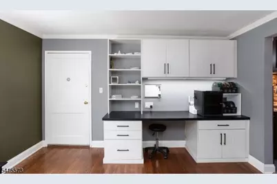 90C Troy Dr #C, Springfield Twp., NJ 07081 - Photo 3