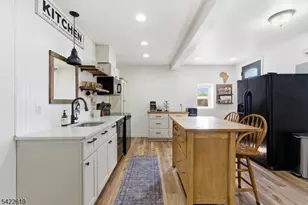 635 Brooklyn Mountain Rd, Hopatcong, NJ 07843 - Photo 9