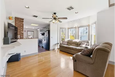 419 Greenwich St, Belvidere, NJ 07823 - Photo 9