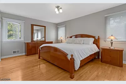 360 Upland Rd, Mountainside, NJ 07092 - Photo 15