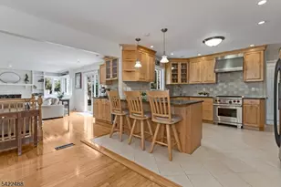 360 Upland Rd, Mountainside, NJ 07092 - Photo 11