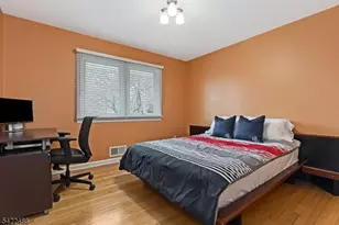 360 Upland Rd, Mountainside, NJ 07092 - Photo 17