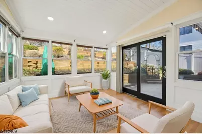 59 Oakwood Dr, Wayne, NJ 07470 - Photo 15