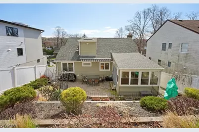 59 Oakwood Dr, Wayne, NJ 07470 - Photo 41