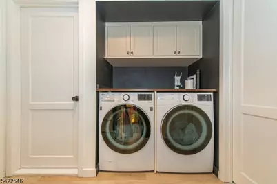 13 Franklin Pl #7E, Morristown, NJ 07960 - Photo 15