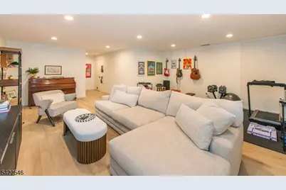 13 Franklin Pl #7E, Morristown, NJ 07960 - Photo 25