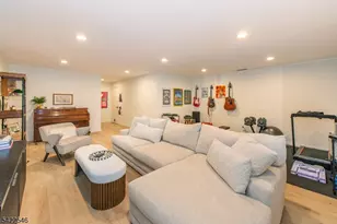 13 Franklin Pl, Morristown, NJ 07960 - Photo 25