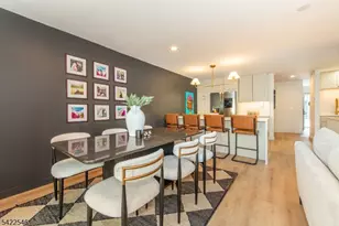 13 Franklin Pl, Morristown, NJ 07960 - Photo 9