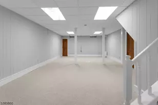 135 Woods End Dr, Bernards Township, NJ 07920 - Photo 35