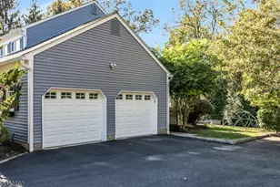 135 Woods End Dr, Bernards Township, NJ 07920 - Photo 41